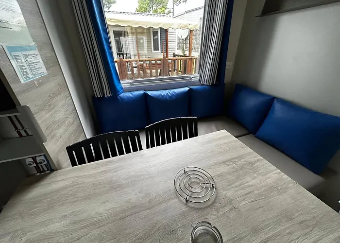 Camping Detente En 4 Etoiles Jusque 6 Personnes, Selon La Dispo Saint-Jean-de-Monts