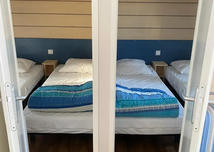 Detente En 4 Etoiles Jusque 6 Personnes, Selon La Dispo Camping *