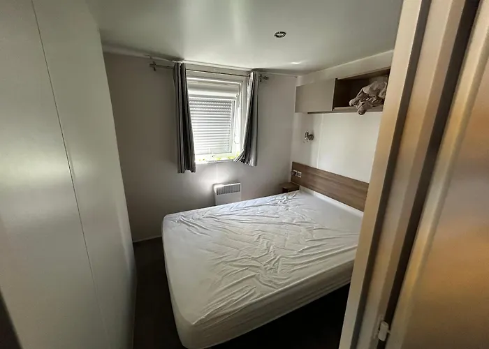 Detente En 4 Etoiles Jusque 6 Personnes, Selon La Dispo Camping *