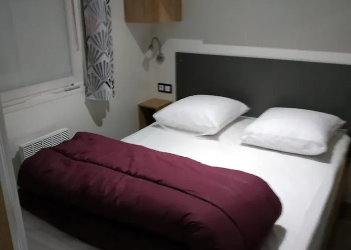 Detente En 4 Etoiles Jusque 6 Personnes, Selon La Dispo Camping *